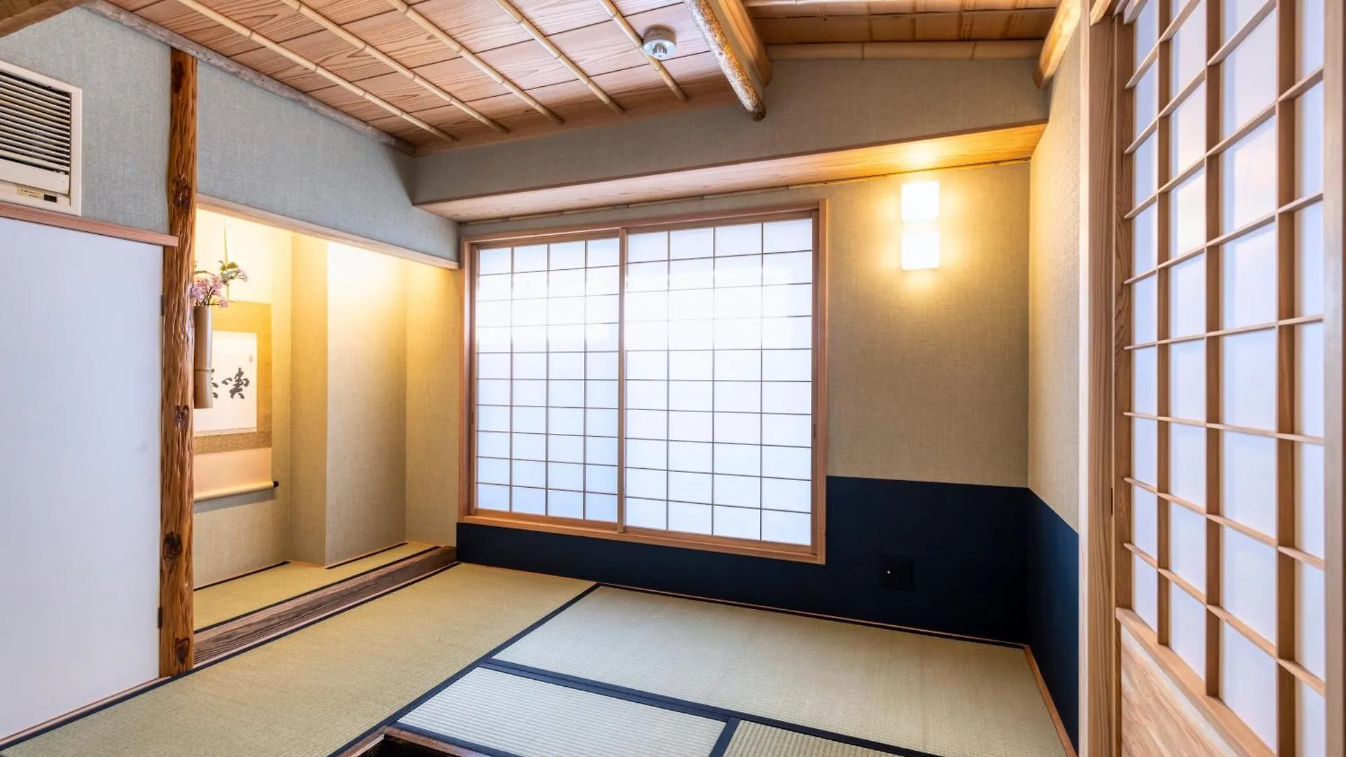 SHINOBY'S INN 中野新橋/2 minutes by walk/3 bedrooms 東京都 アパート