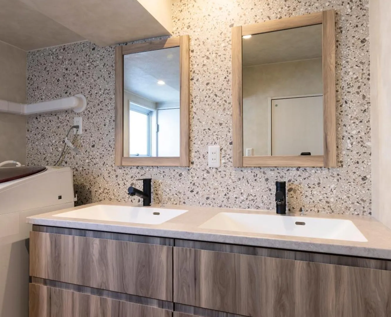 טוקיו Premier Suite Shinjuku West 3F 4F 0*,  יפן